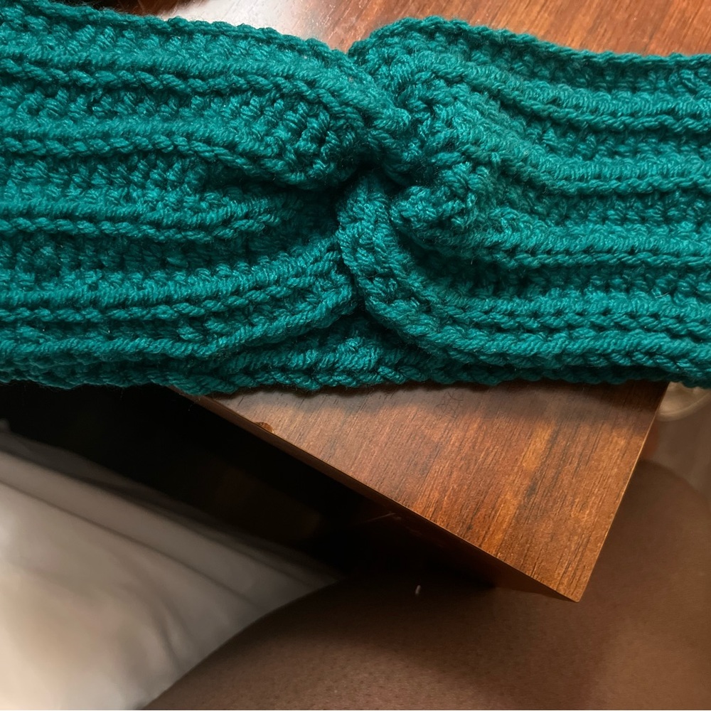 Crochet knotted headbands